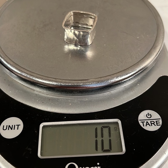 Square Hammered Silver Ring - Picture 2 of 3